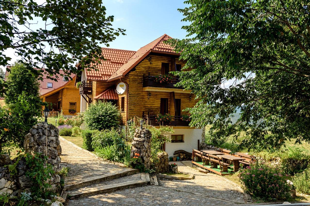 House Mrzlin Grad Vendégház Korenica Kültér fotó